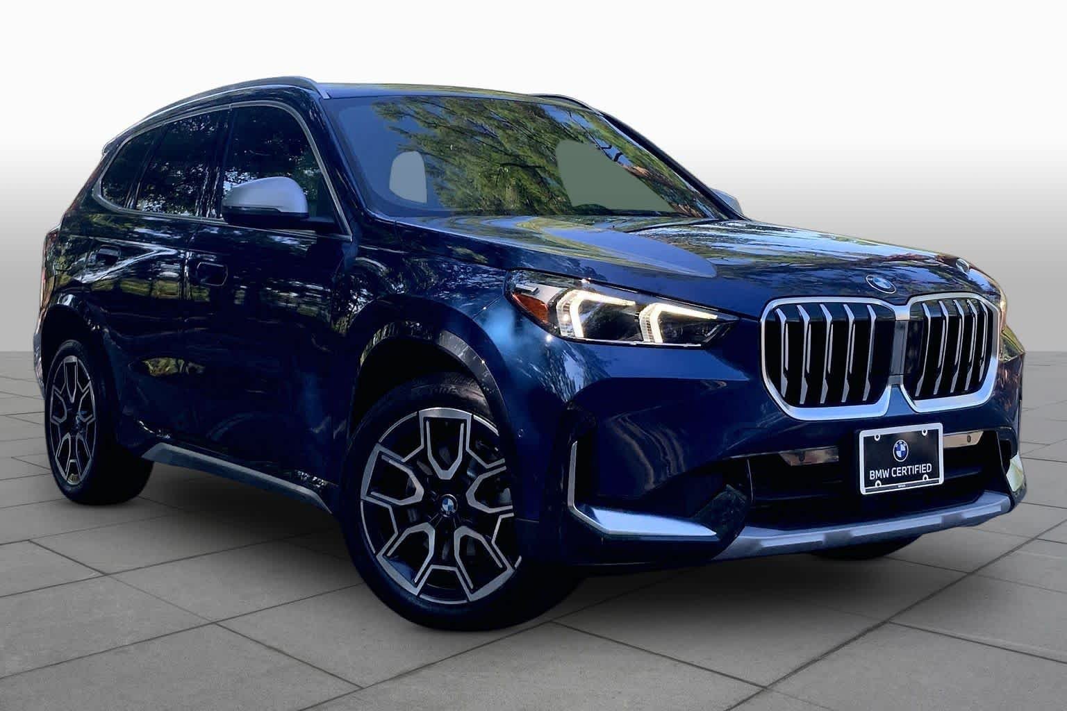 Used 2023 Phytonic Blue Metallic BMW xDrive28i image 2