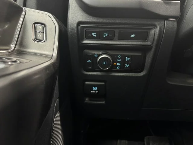Used 2024 Avalanche Ford XLT image 37