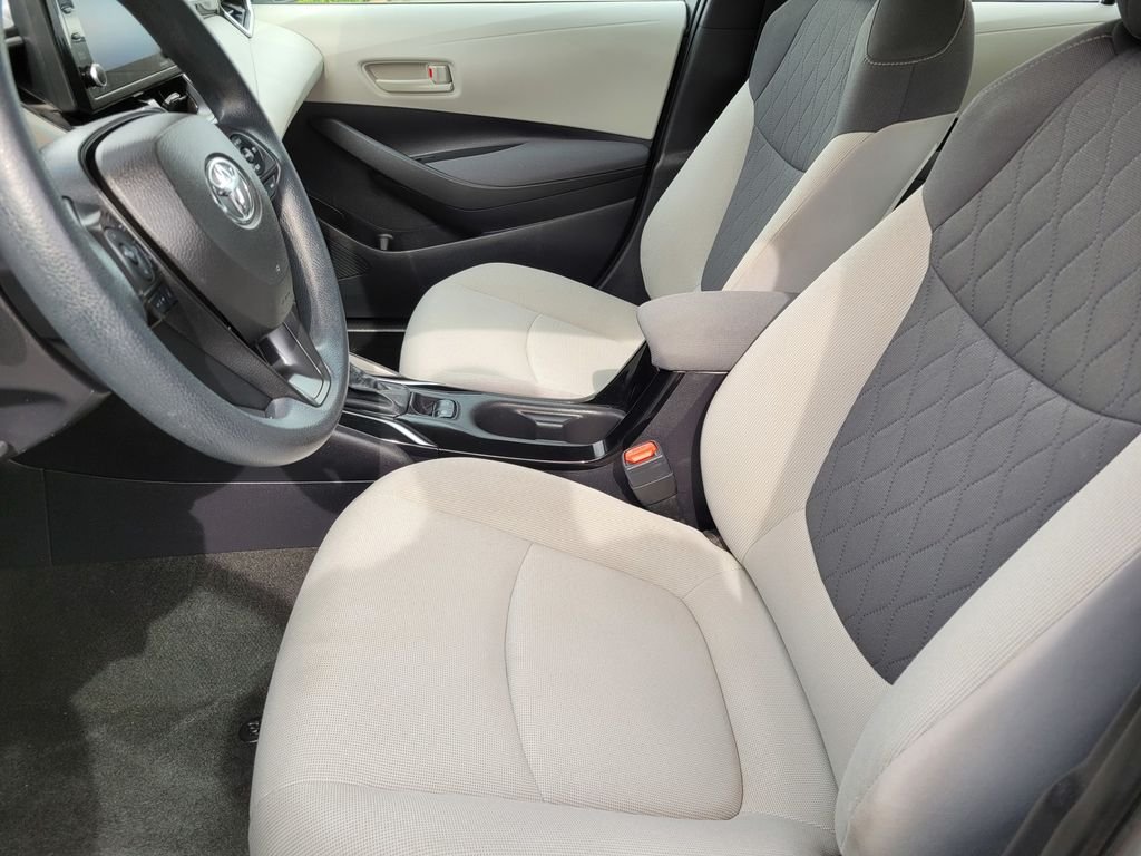 2022 Toyota Corolla LE - Photo 15