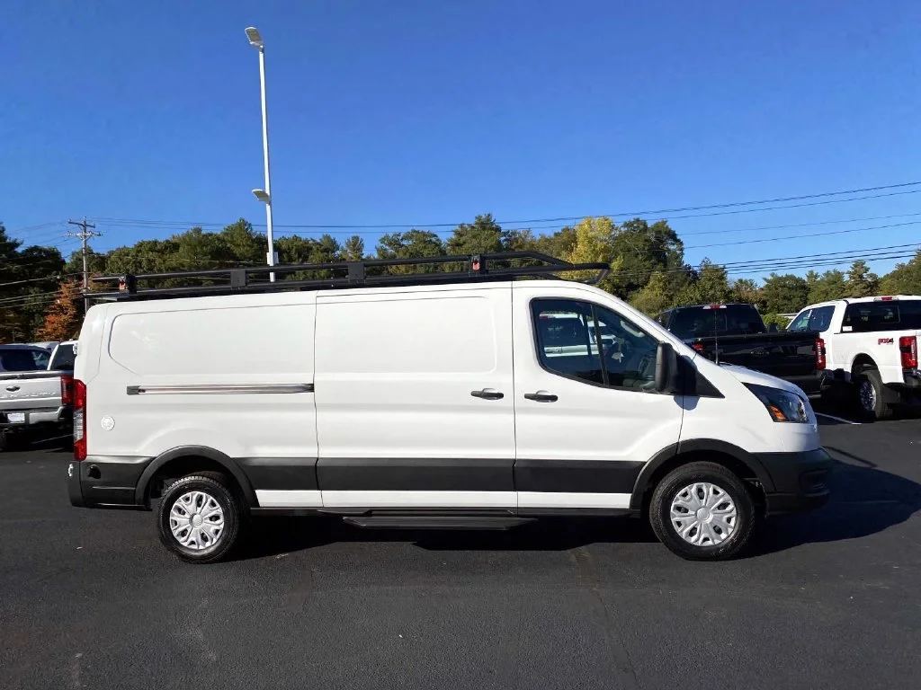 Used 2024 White Ford  image 2