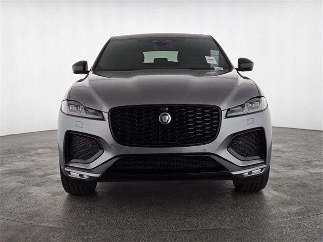 New 2026 Eiger Grey JAGUAR P400 R-DYNAMIC S image 8
