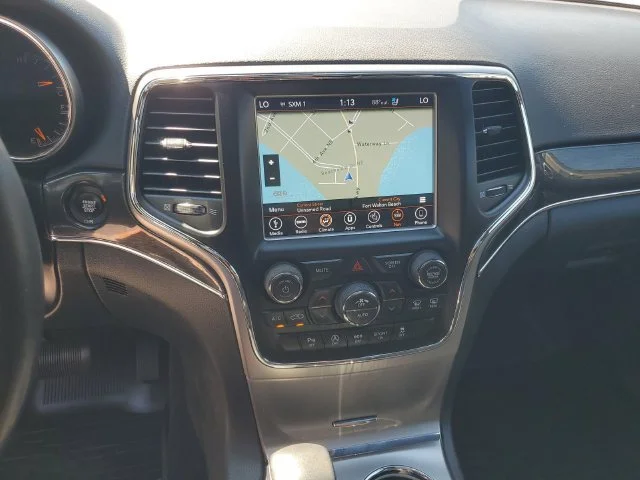 Used 2018 Diamond Black C Jeep Trailhawk image 22