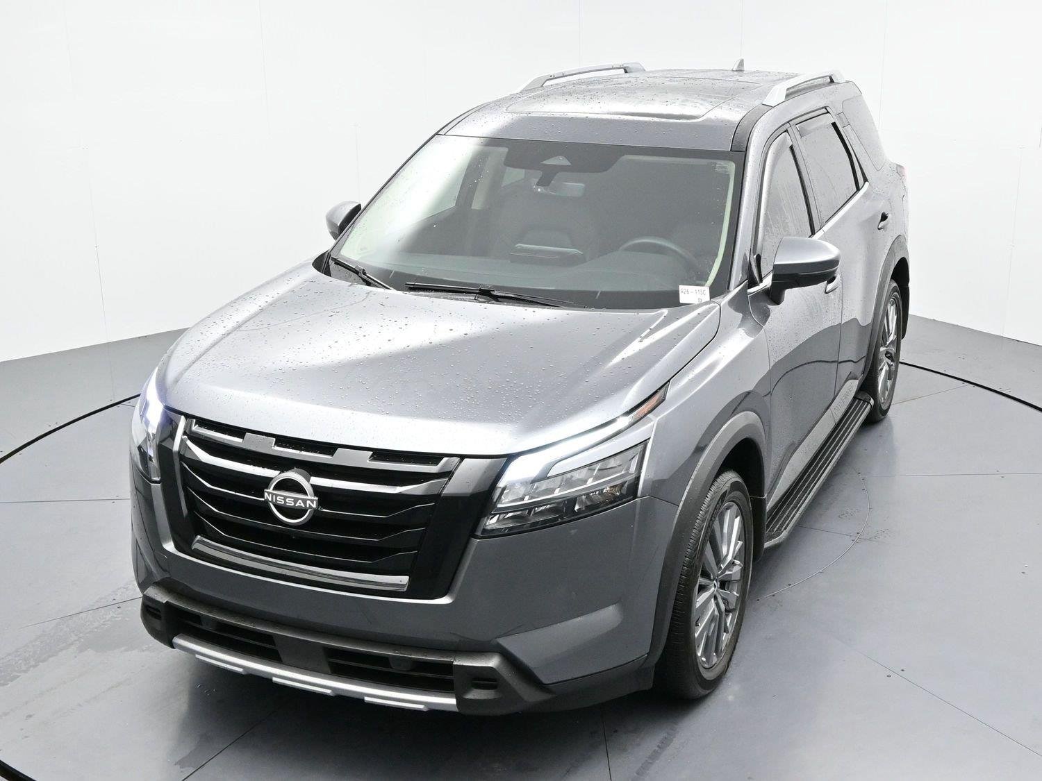 Used 2025 Gun Metallic Nissan SL image 34