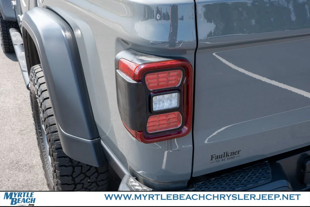 Certified Used 2021 Gray Clearcoat Jeep Mojave image 11