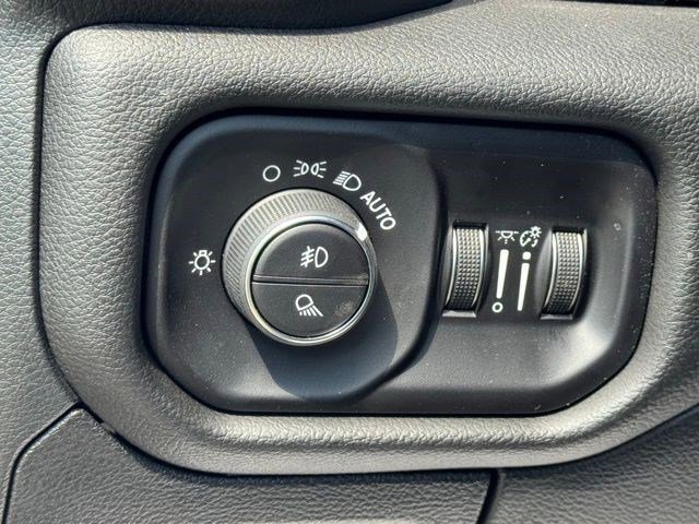 2026 RAM 1500 Laramie - Photo 14