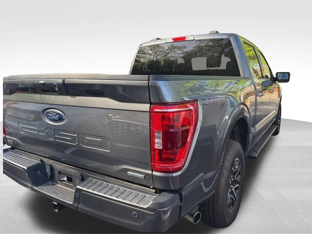 Used 2022 Gray Ford XLT image 9
