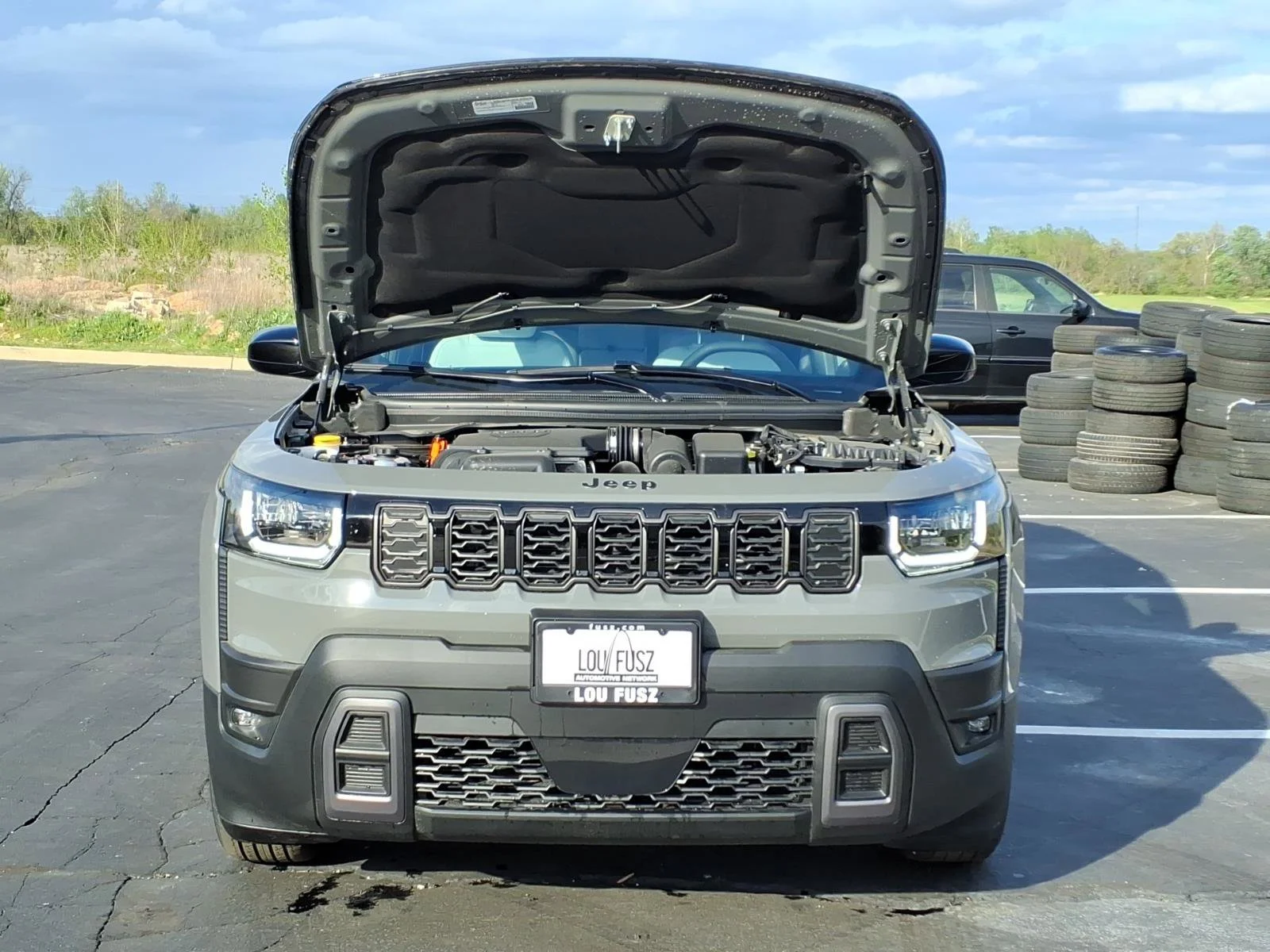 New 2026 Sting-Gray Clearcoat Jeep Laredo image 21