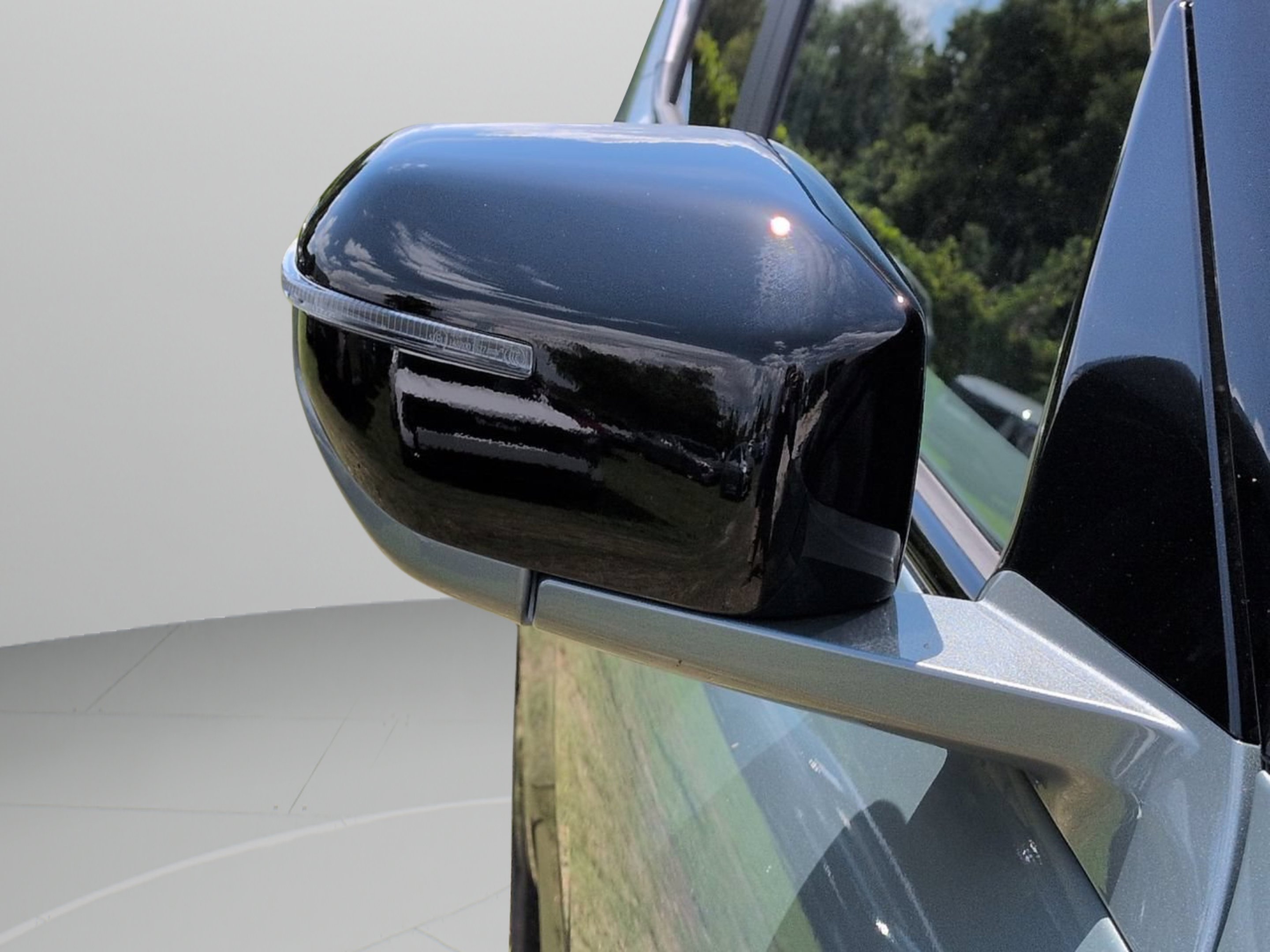 New 2027 Iceberg Green Kia X-Line S image 33