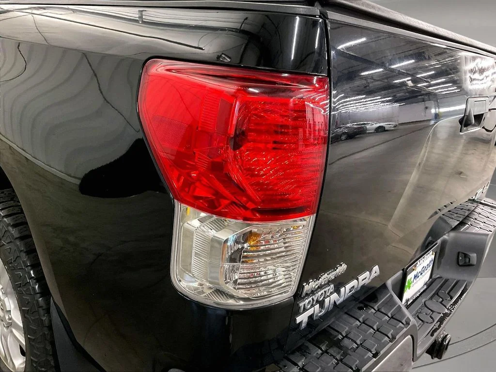 Used 2012 Black Toyota Grade image 35