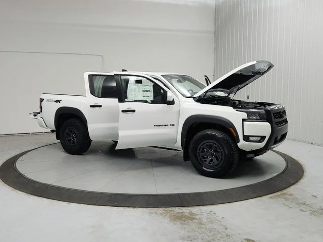 New 2027 White Nissan PRO-4X image 10