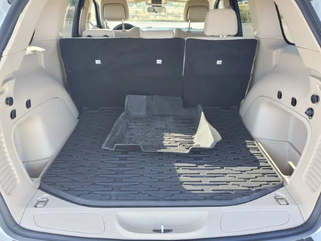 Used 2021 White Jeep Laredo E image 15