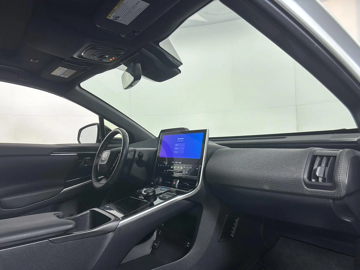 Used 2023 Wind Chill Pearl Toyota XLE image 16