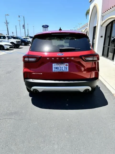 Used 2023 Red Ford Active image 4