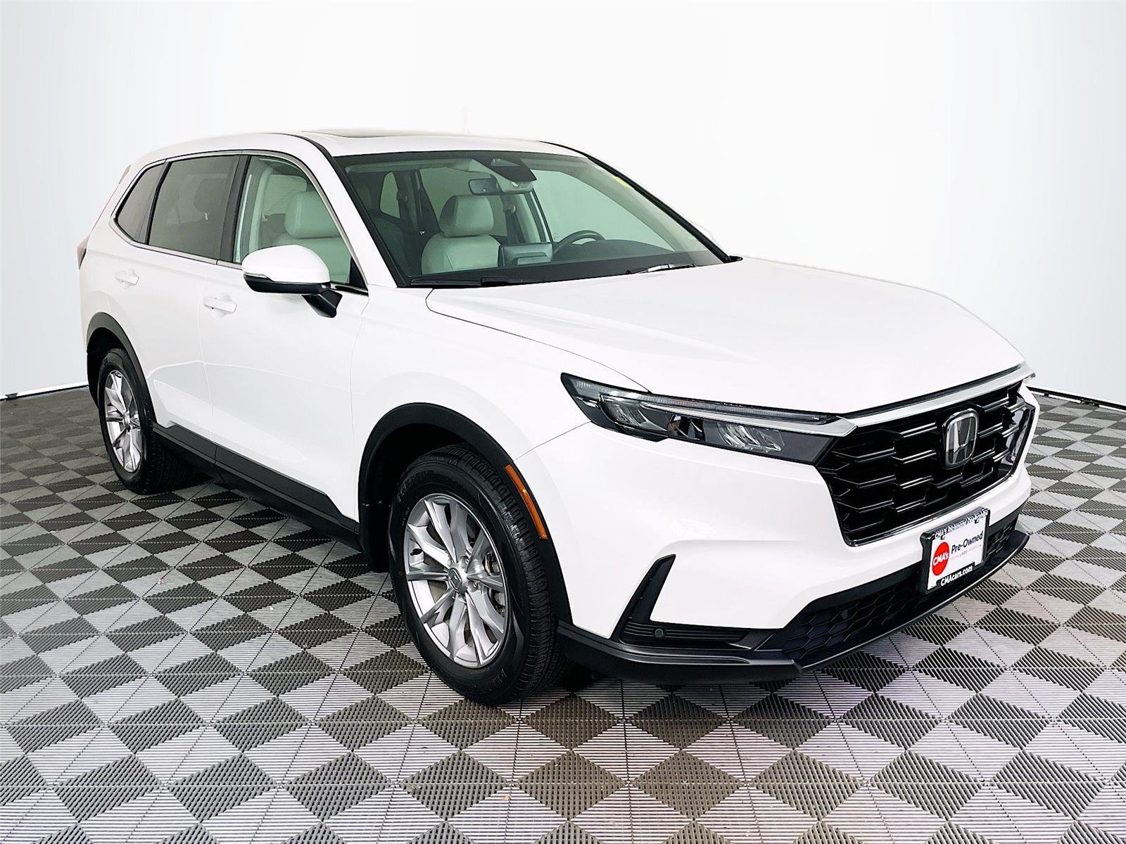 Used 2025 Platinum White Pearl Honda EX-L image 1