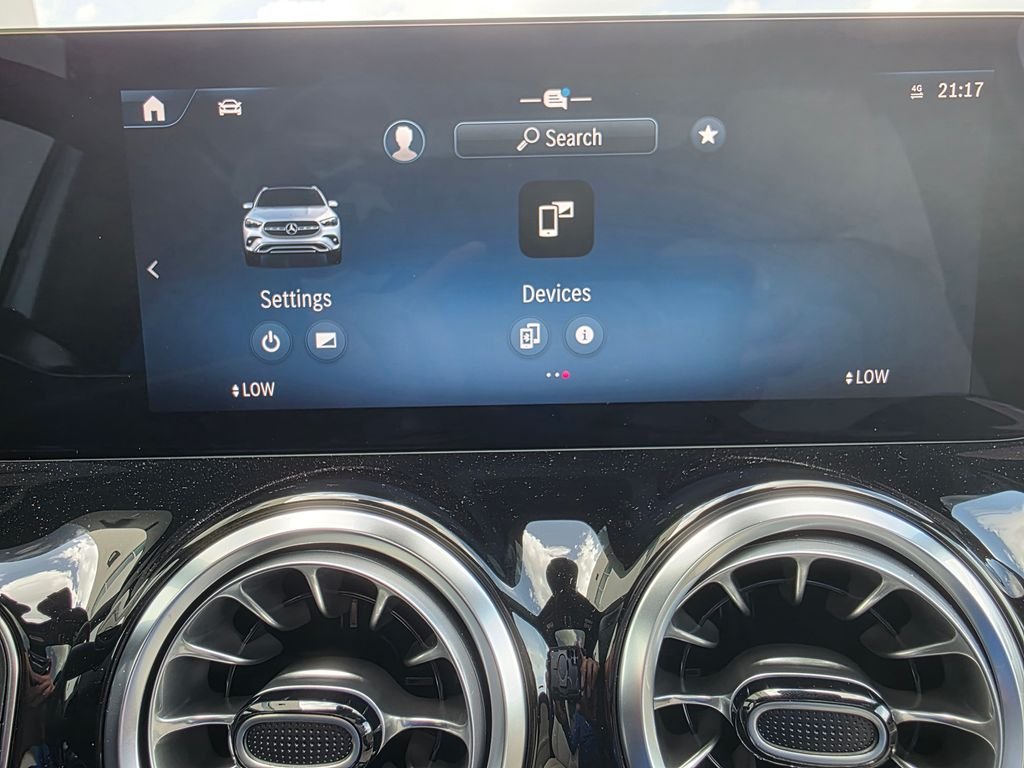 New 2026 Polar White Mercedes-Benz GLA 250 image 25