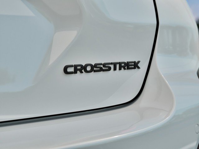 New 2026 CRYSTAL WHITE PEARL Subaru Limited image 11