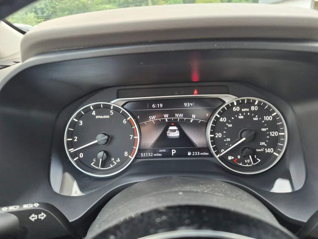 Used 2023 White Nissan SL image 24