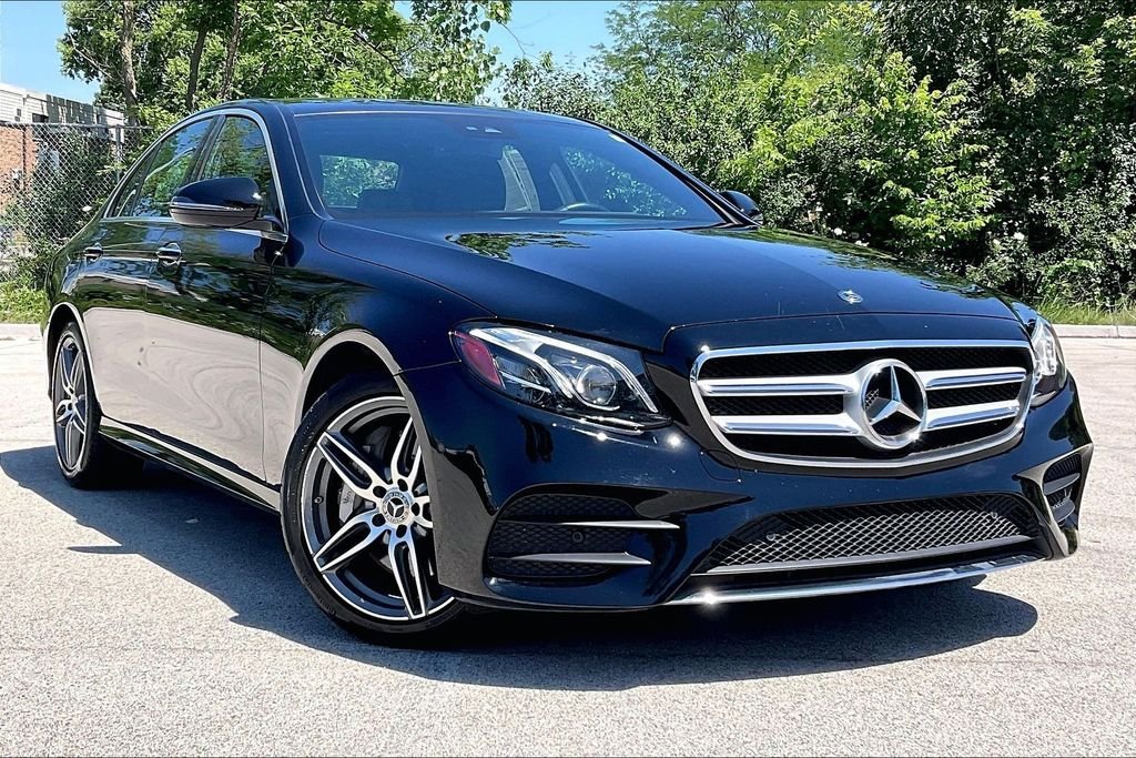Used 2018 Black Mercedes-Benz E 400 image 1