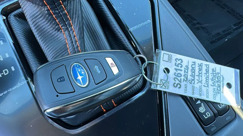 New 2026 CRYSTAL WHITE PEARL Subaru Limited image 29
