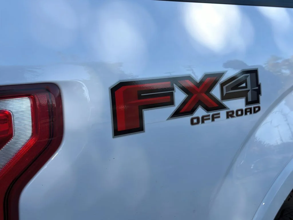 Used 2020 Oxford White Ford XLT image 11