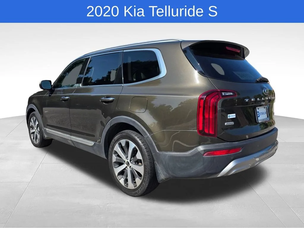 Used 2020 Green Kia S image 6