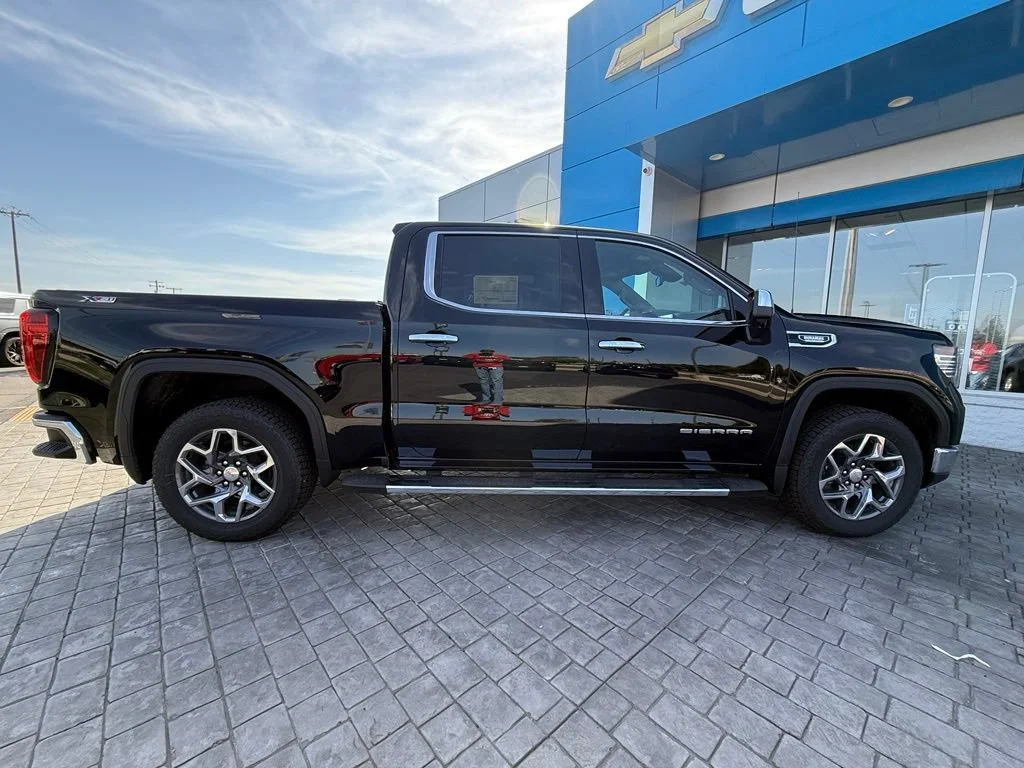 New 2026 Onyx Black GMC SLT image 13