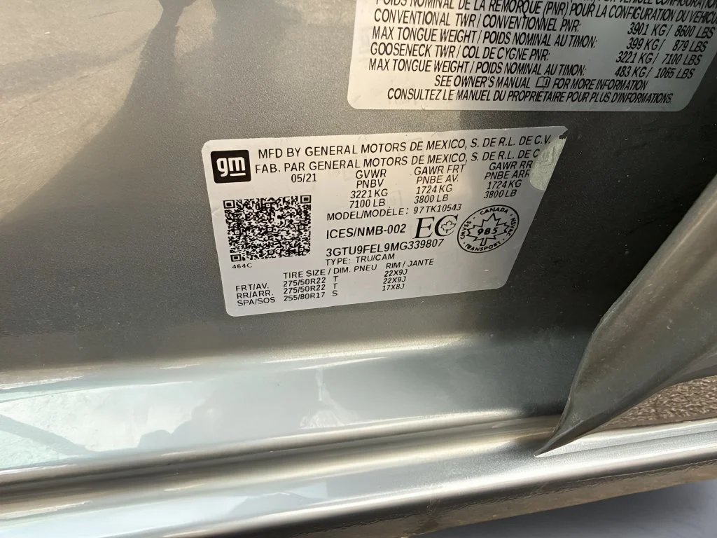Used 2021 Satin Steel Metallic GMC Denali image 43