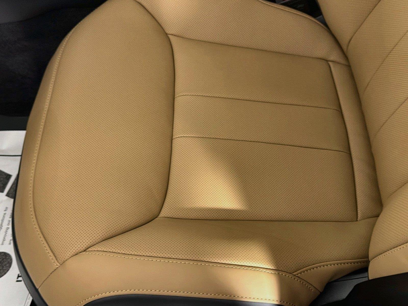 New 2027 Varesine Blue Land Rover Dynamic SE image 19