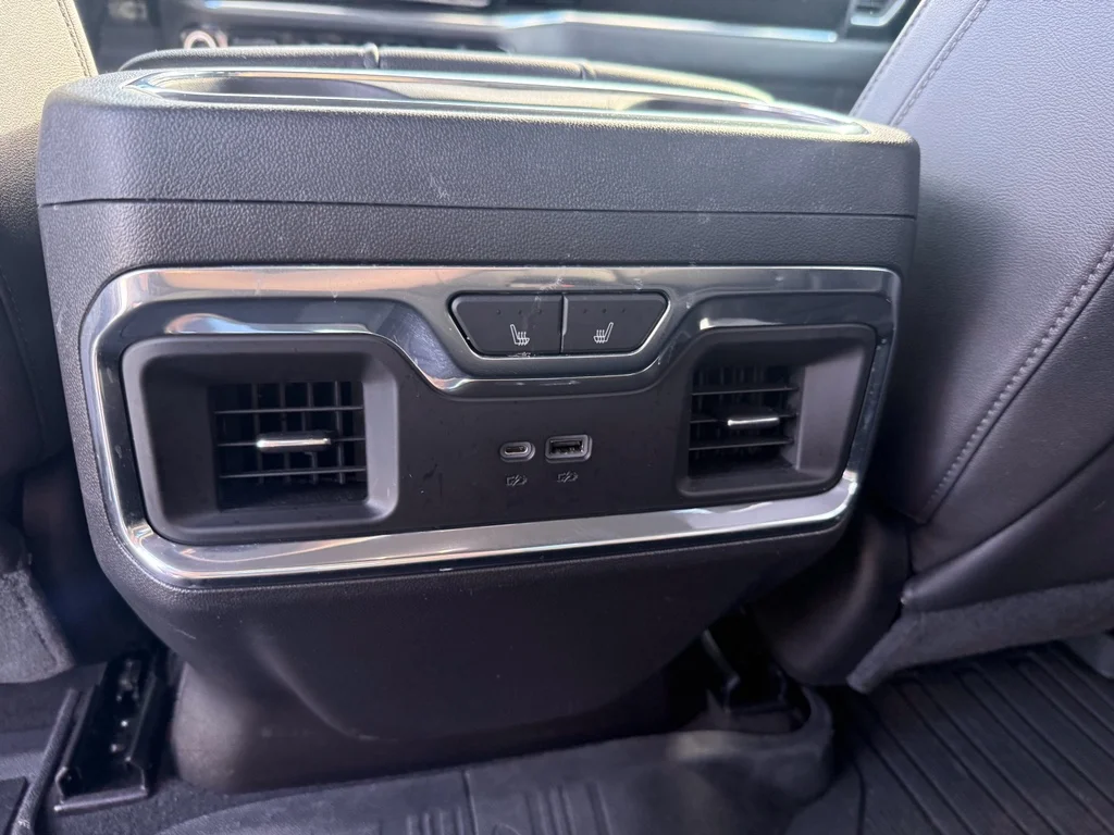 2024 GMC Sierra 1500 SLT - Photo 23