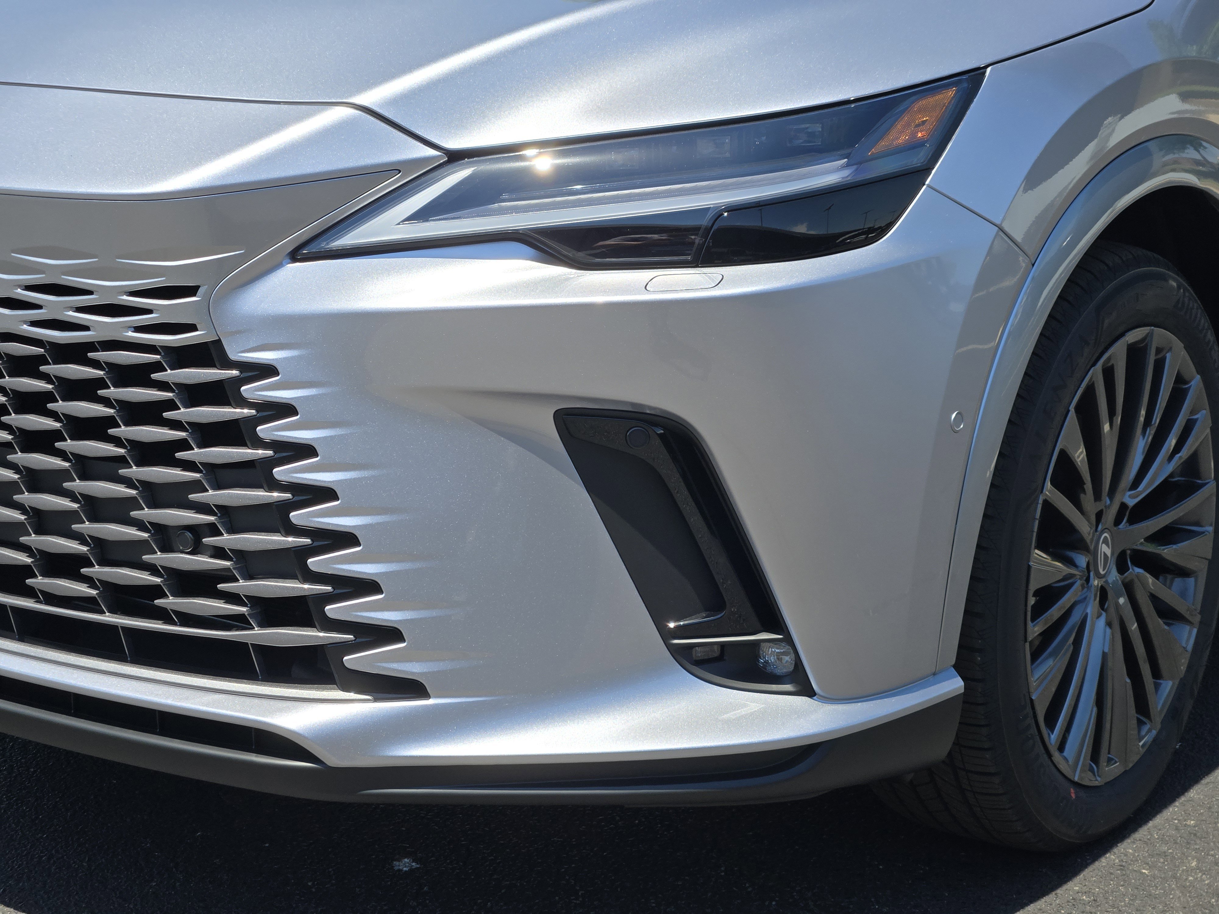 New 2026 Iridium Lexus LUXURY image 6