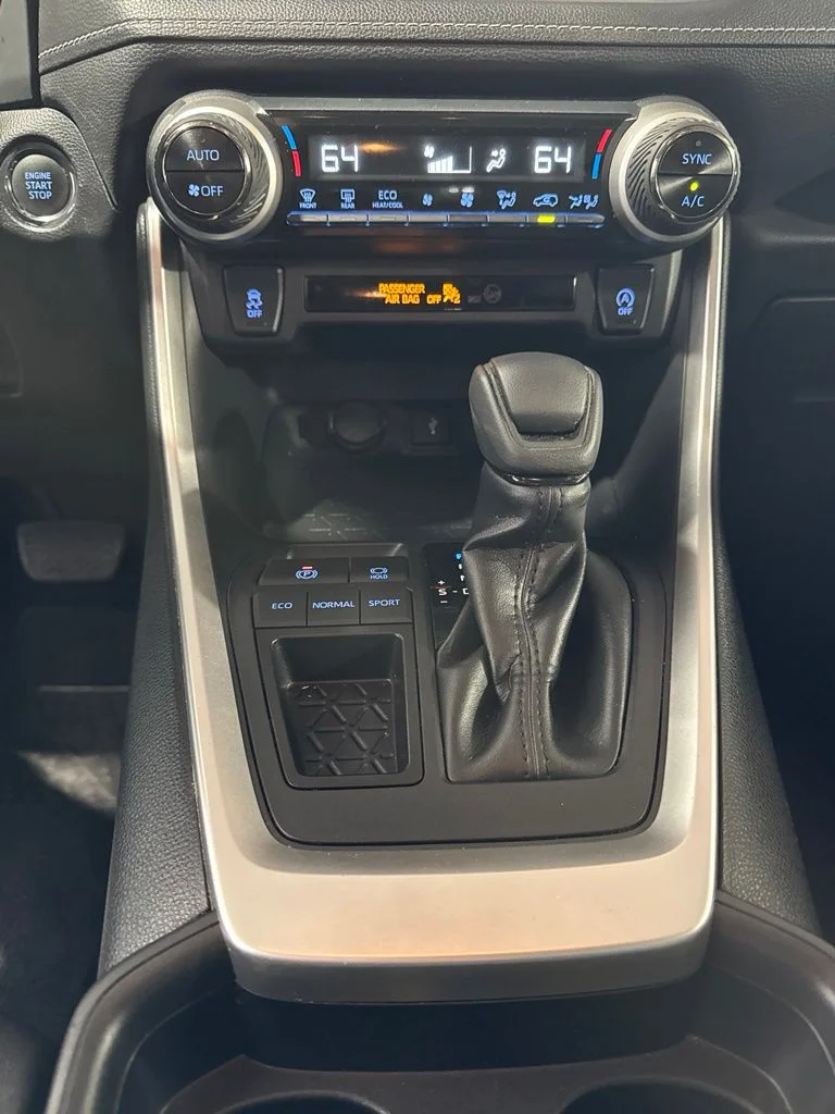 Used 2020 Black Toyota XLE image 41