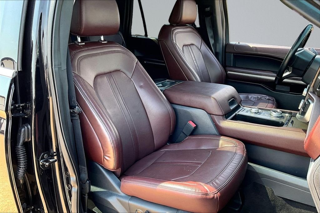 Used 2022 Black Ford Limited image 7
