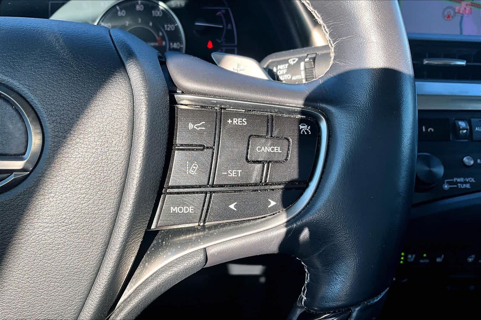 Used 2019 Nebula Gray Pearl Lexus Luxury image 25
