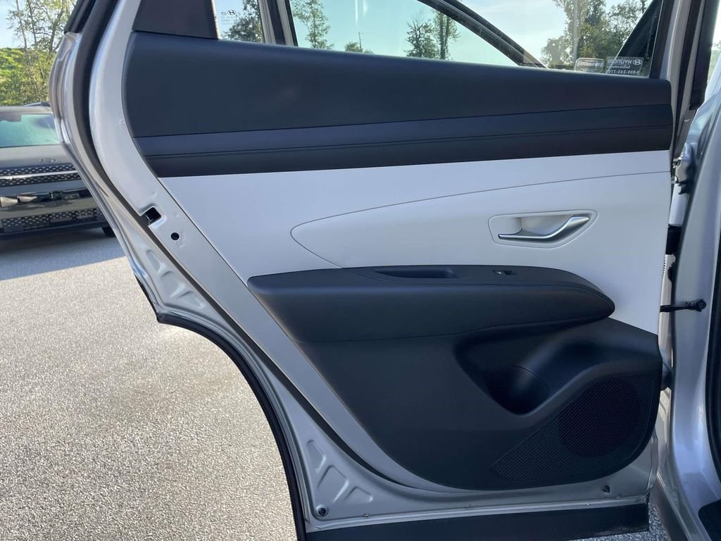 Certified Used 2025 Shimmering Silver Hyundai Blue image 2