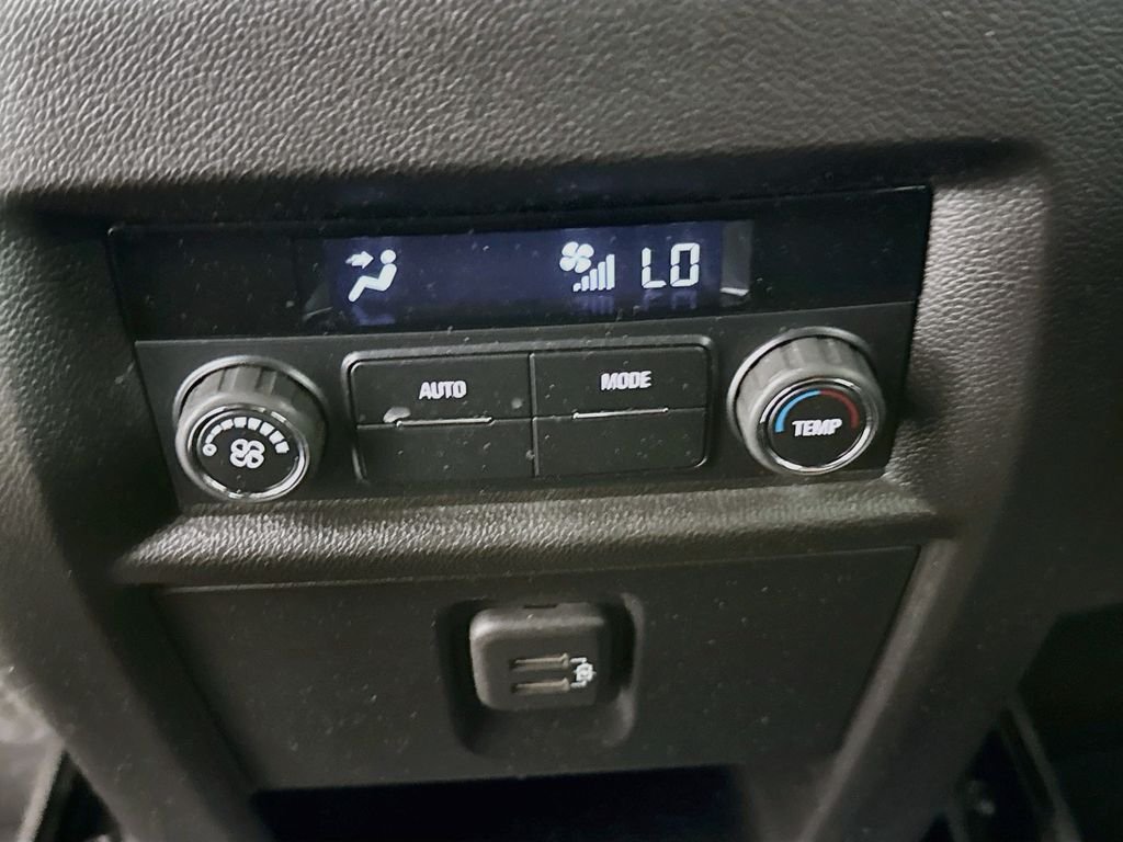Used 2022 Green Chevrolet LT image 23