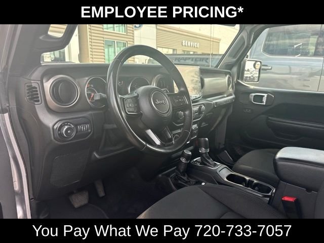 Used 2020 Silver Jeep Unlimited Sport S image 9