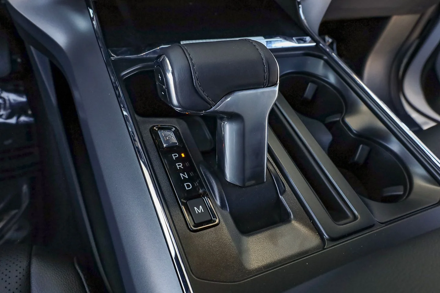 New 2026 Oxford White Ford Lariat® image 30