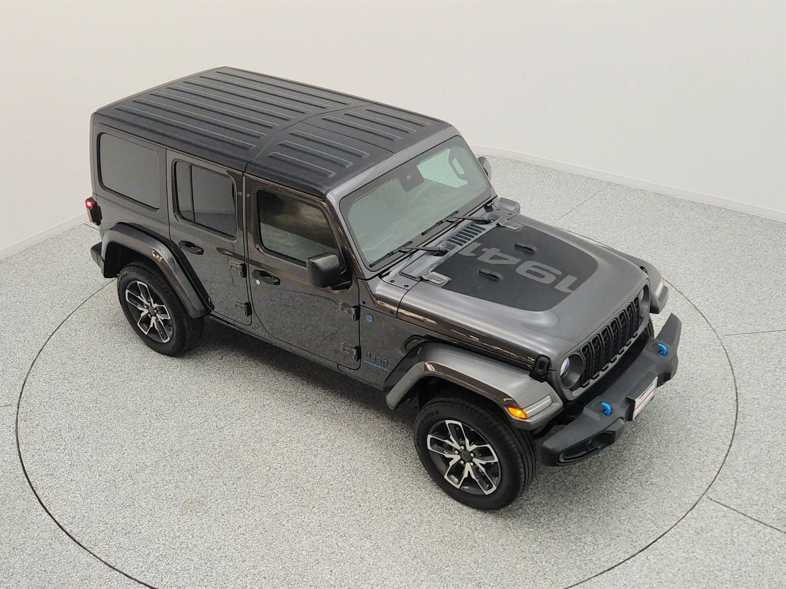 Used 2024 Granite Crystal Metallic Clearcoat Jeep Sport S 4x4 image 24
