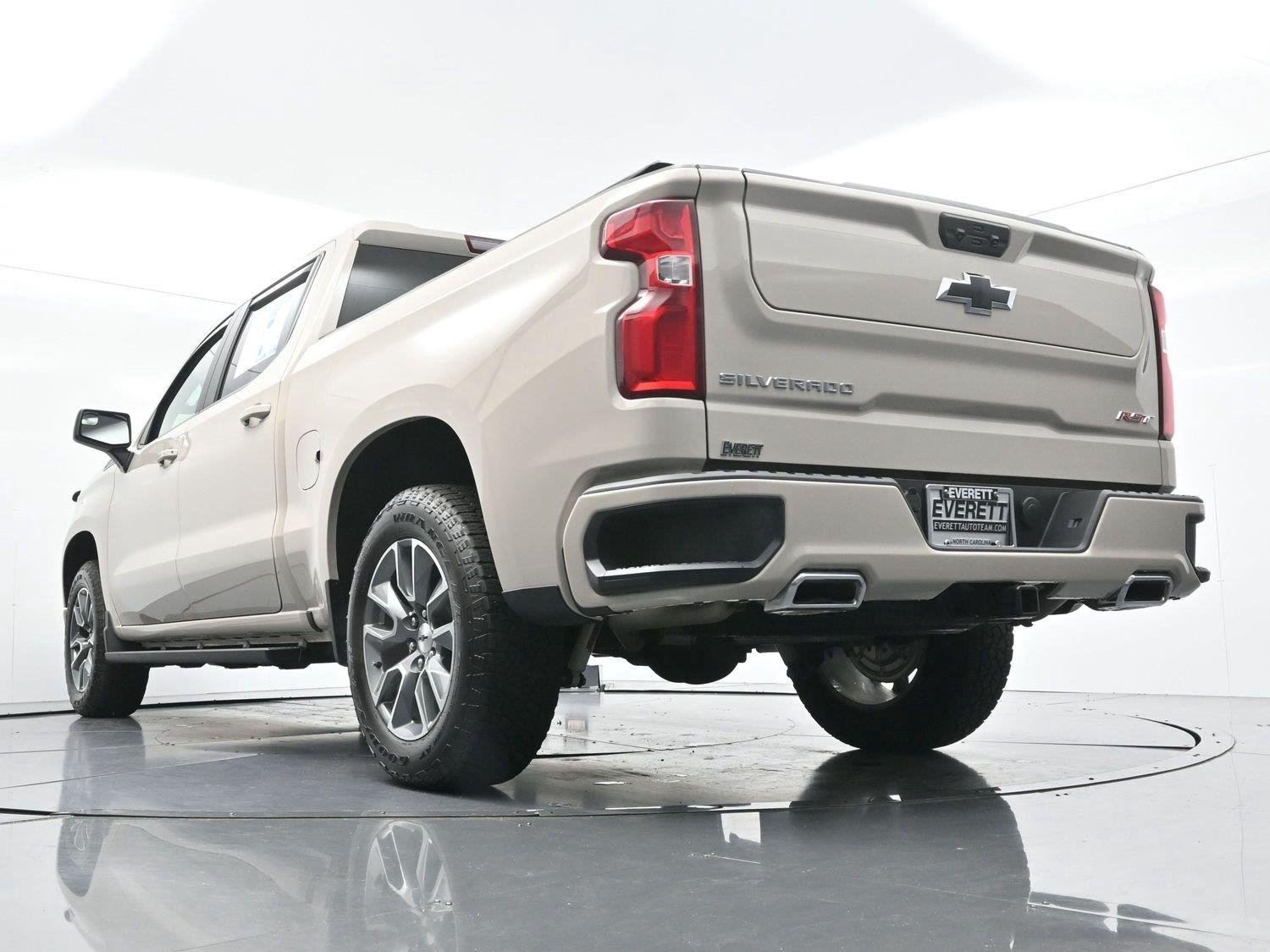 Used 2026 White Sands Chevrolet RST image 48