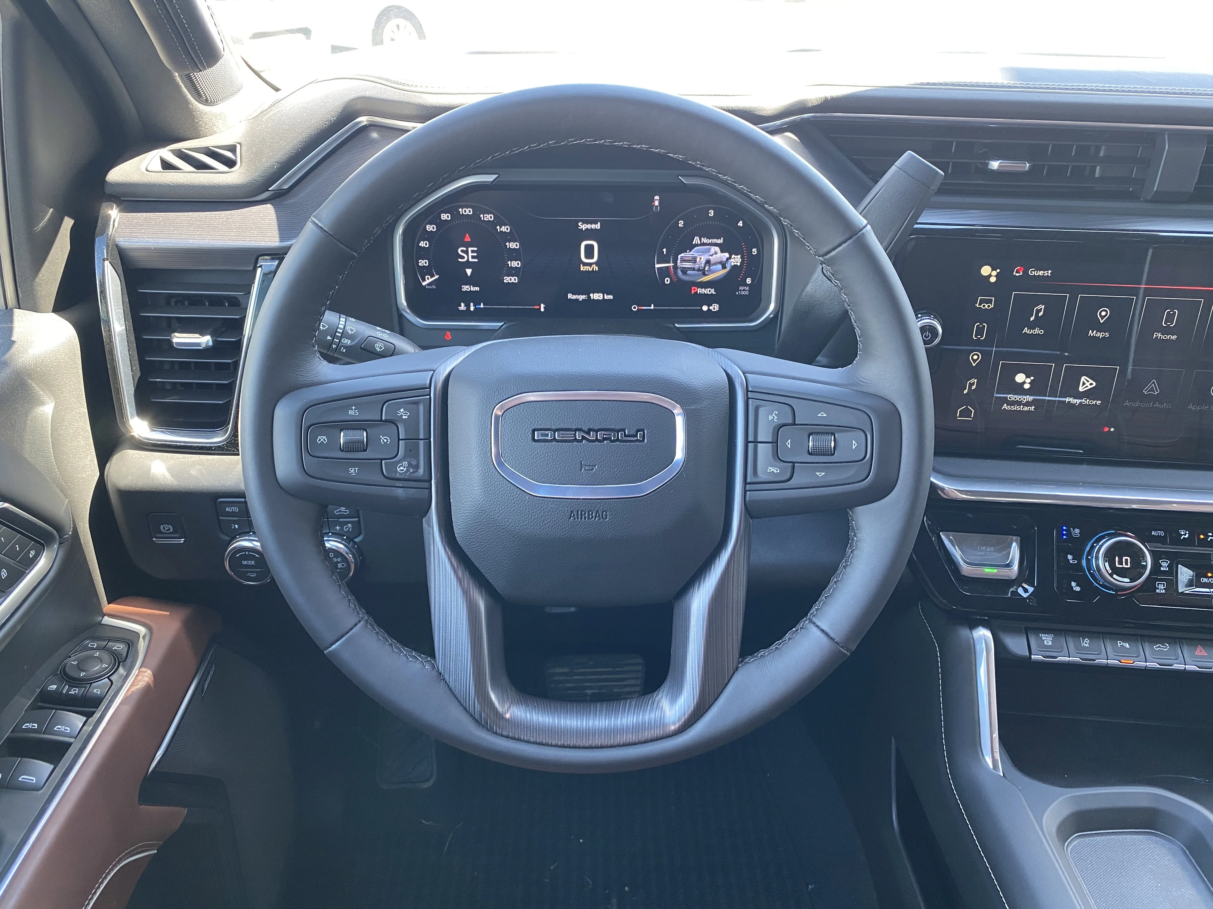 New 2026 GLACIER WHITE TRICOAT GMC Denali Ultimate image 17