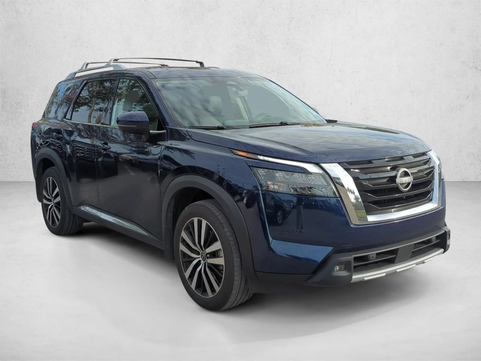 Used 2025 Deep Ocean Blue Pearl Nissan Platinum image 3