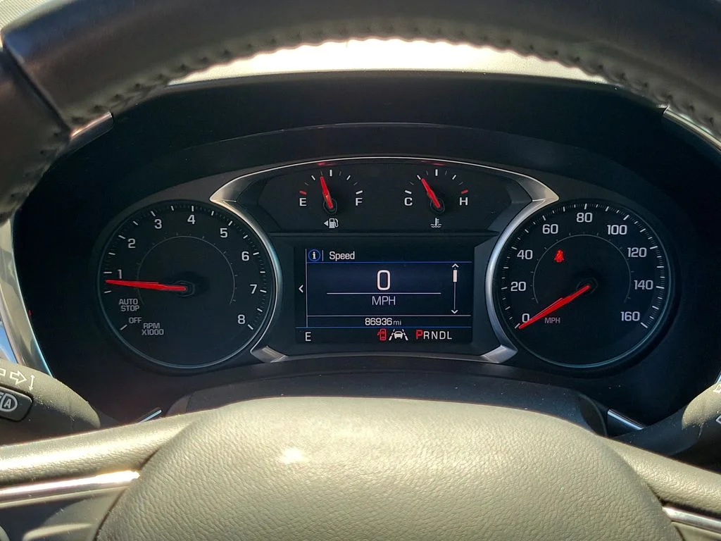 Used 2020 Pacific Blue Metallic Chevrolet LT image 11
