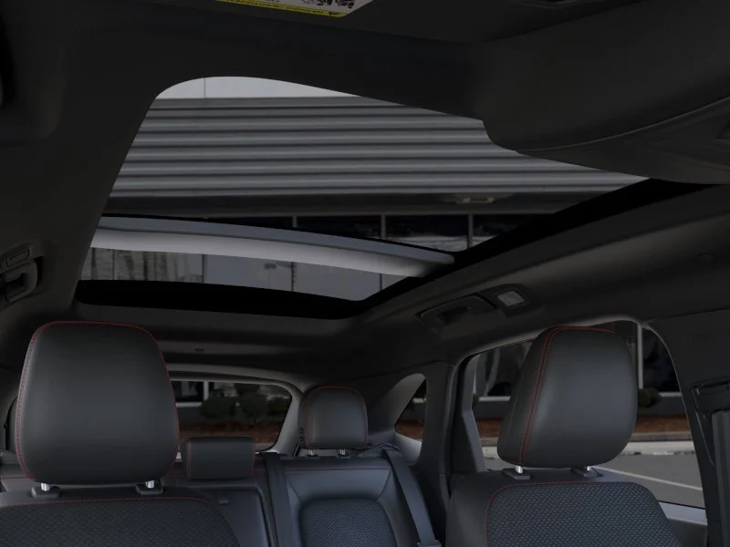 New 2026 Star White Metallic Tri-Coat Ford ST-Line image 21
