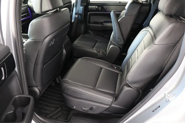 Used 2024 Silver Hyundai Calligraphy image 19