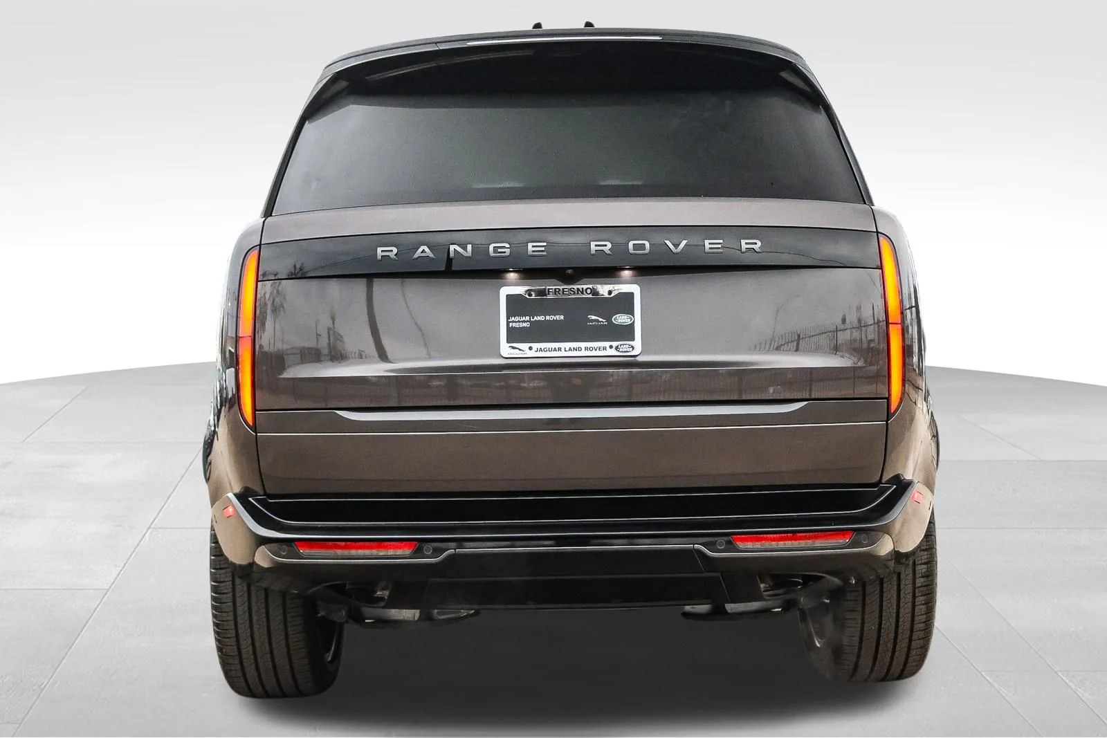 2026 Land Rover Range Rover SE - Photo 6