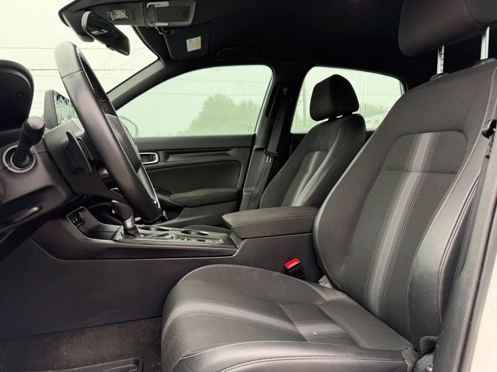 Used 2026  Honda Sport image 17