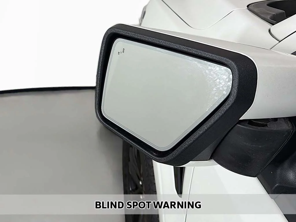 Used 2024 Star White Ford Lariat image 9