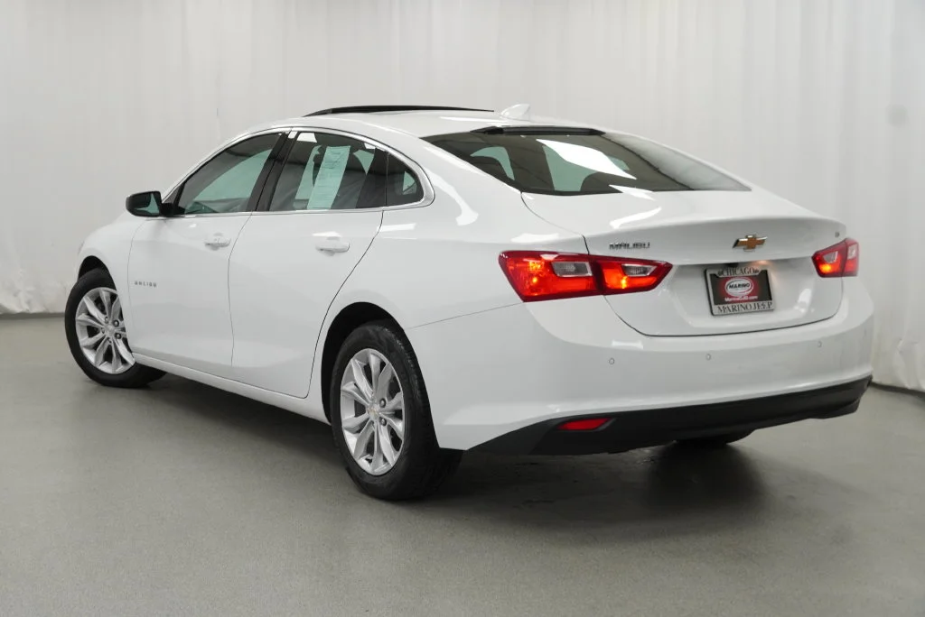Used 2024 White Chevrolet LT 1LT image 17