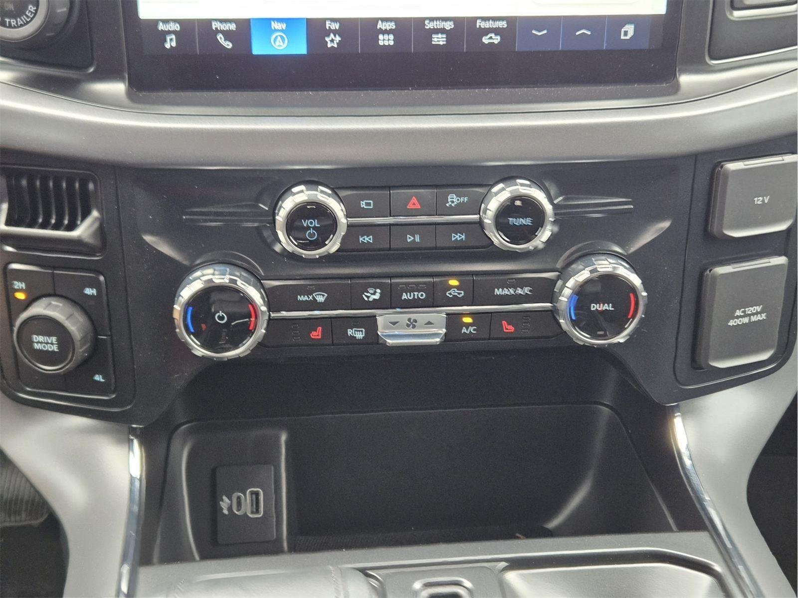 New 2026 Oxford White Ford XLT image 13