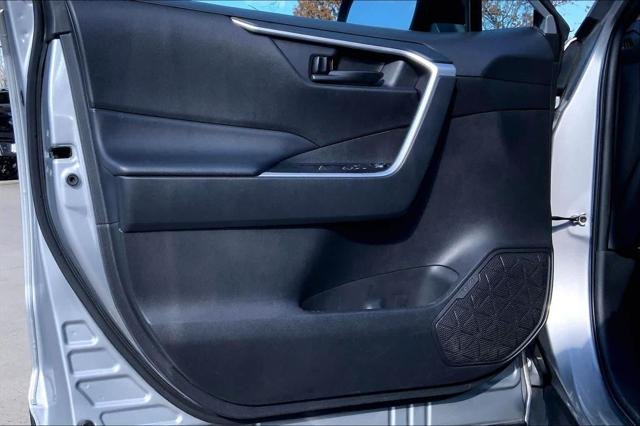 Certified Used 2024 SILVER SKY METALLIC Toyota  image 21